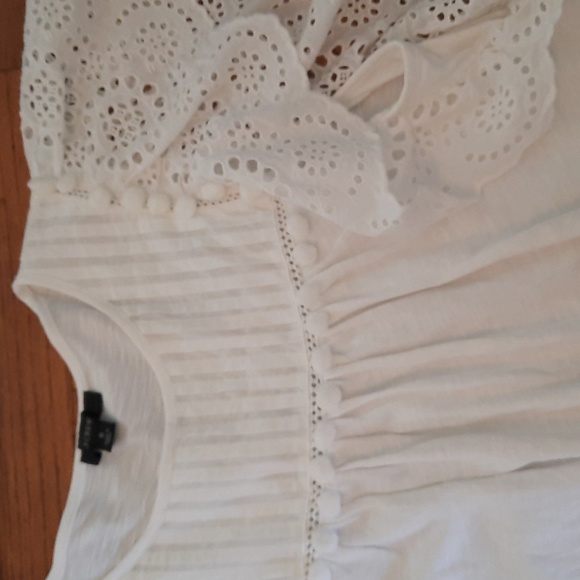 J. Crew White Eyelet Flutter-Sleeve Top with Pom-Pom Trim Small - Picture 4 of 7